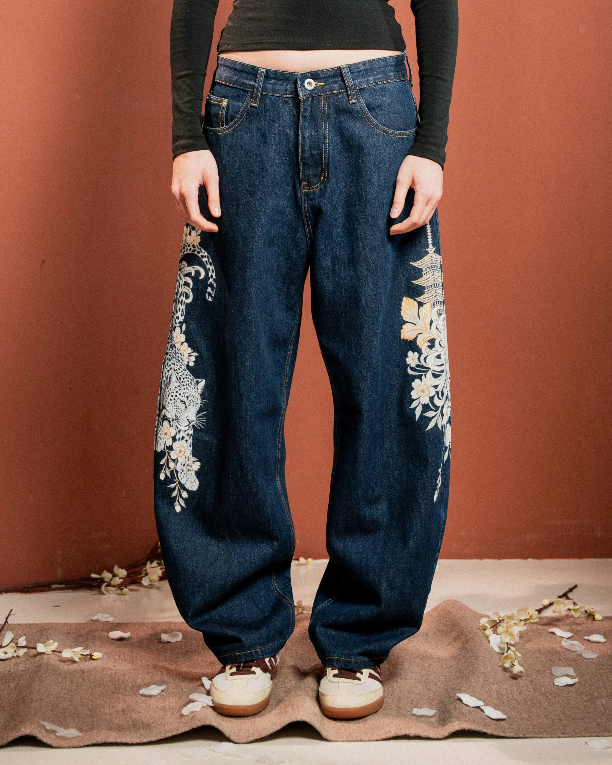 Temple Guardian Barrel Jeans - Image 2